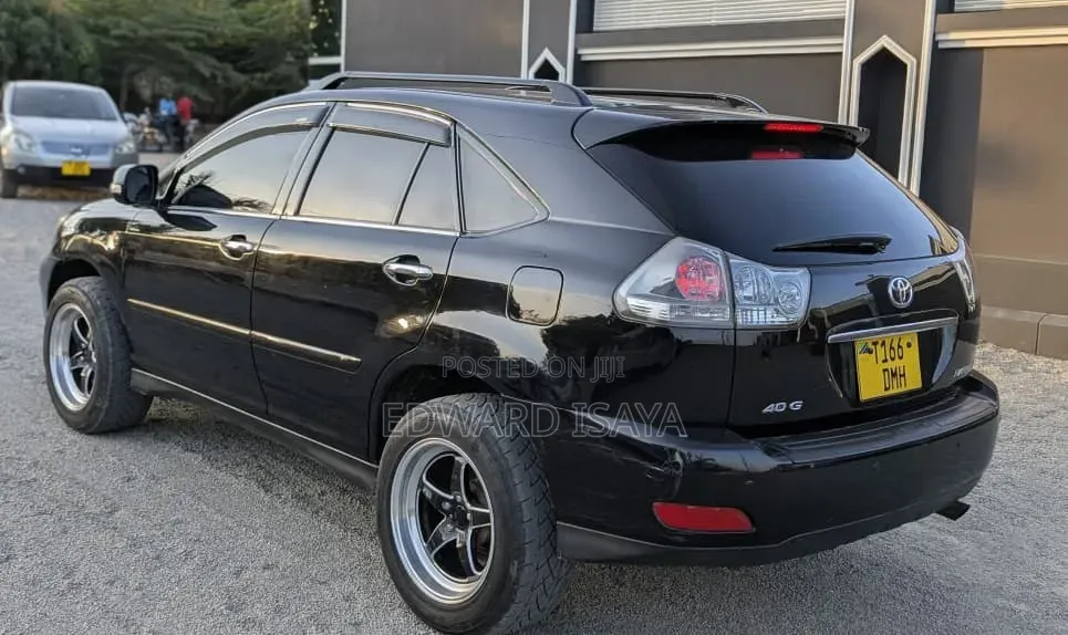 Toyota Harrier 2004 Black