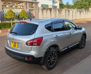 Nissan Dualis 2010 Silver