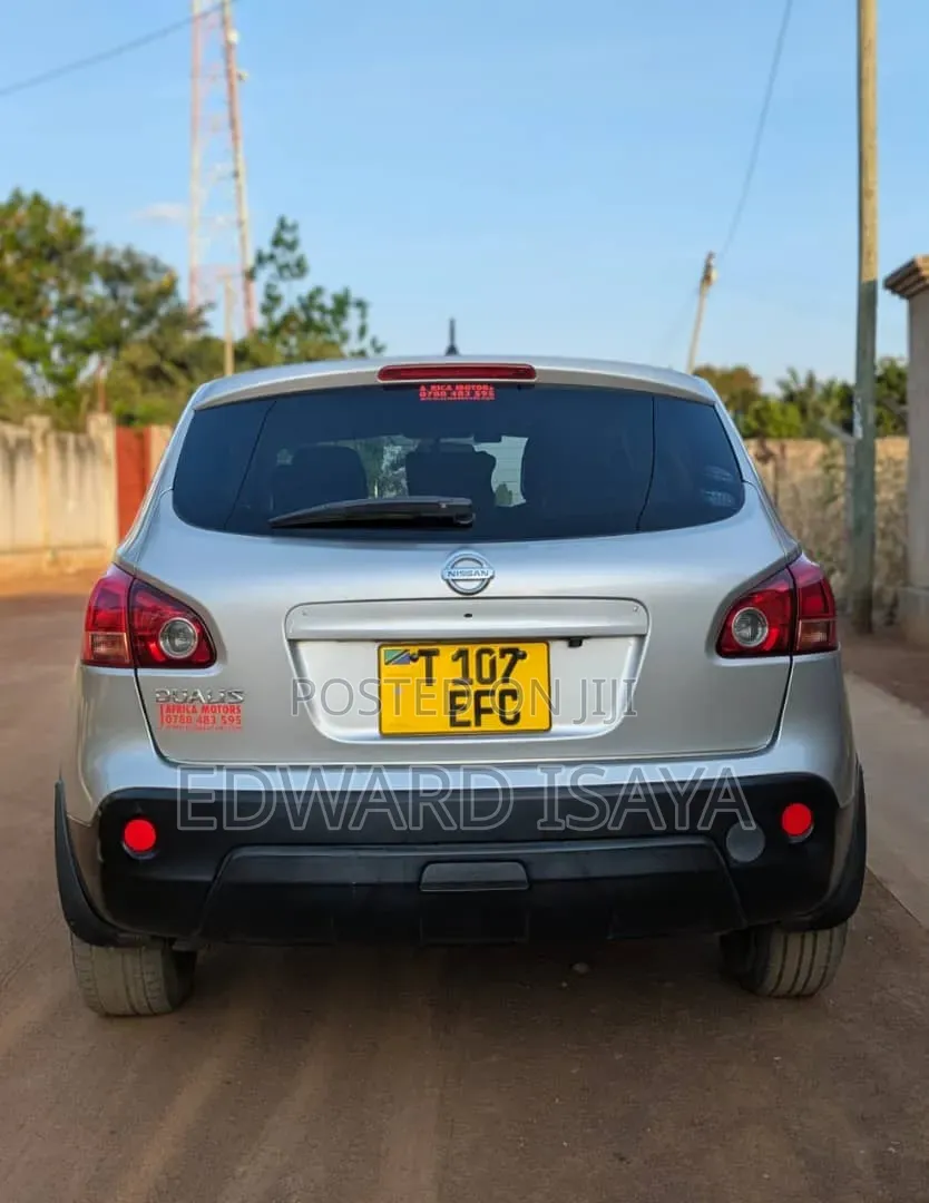 Nissan Dualis 2010 Silver