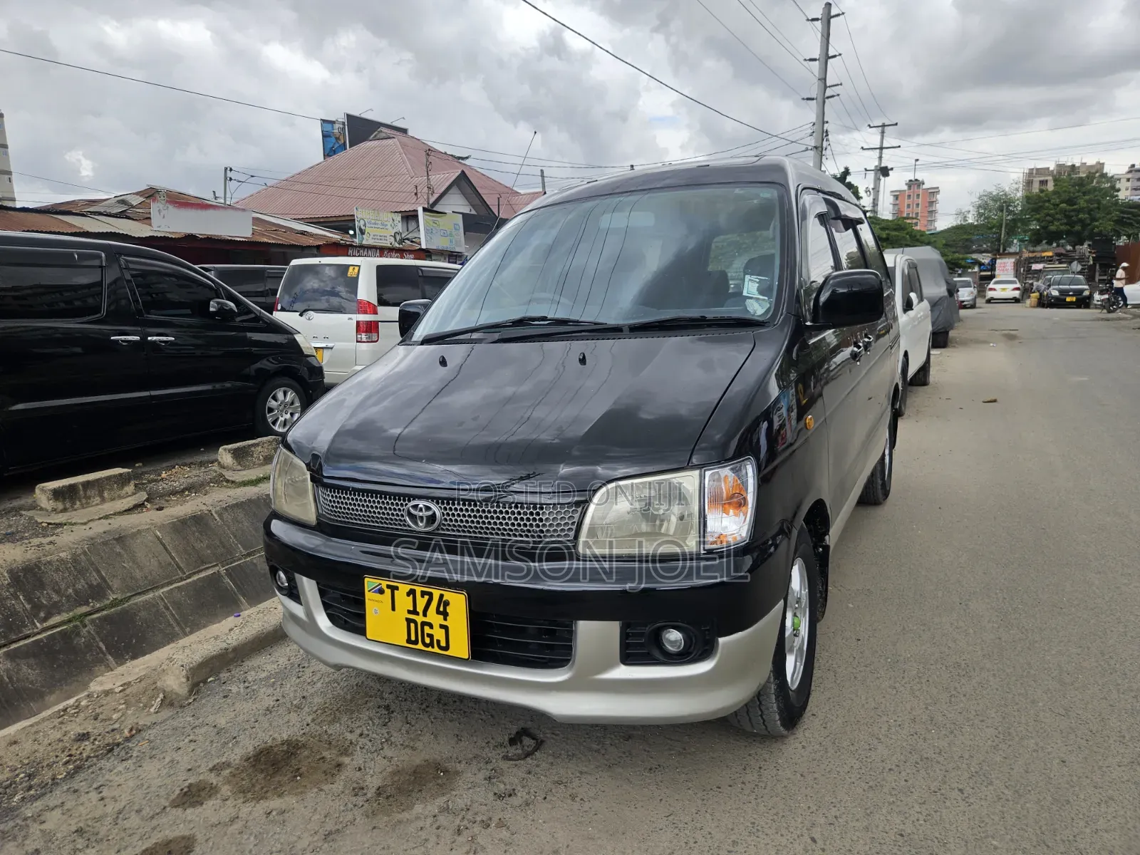 Toyota Noah 2002 Black