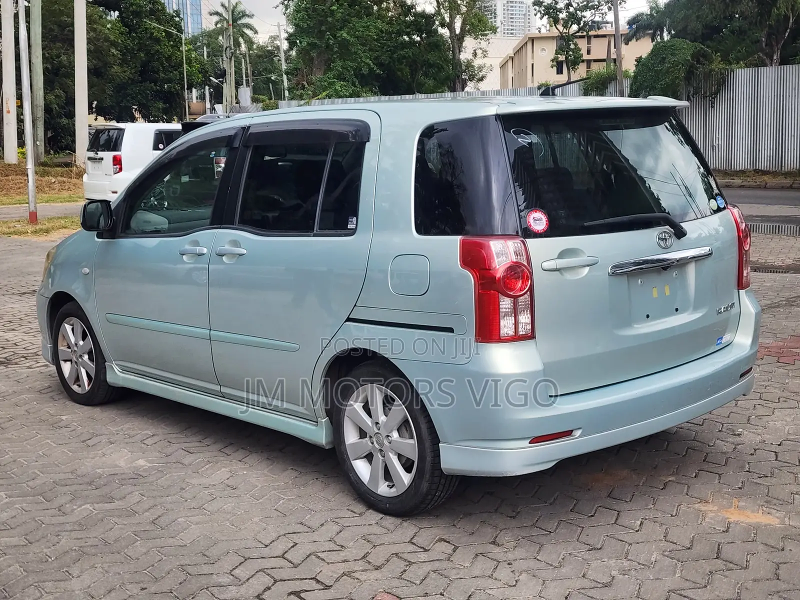 Toyota Raum 2009 Blue