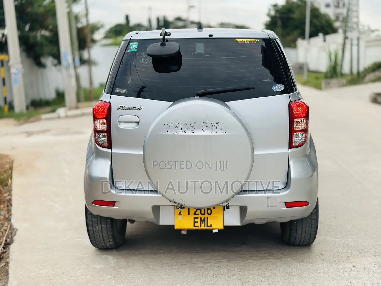 Toyota Rush 1.5 RWD 2010 Silver