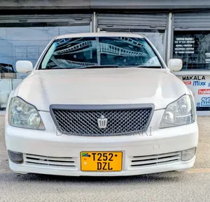 Toyota Crown 2006 White