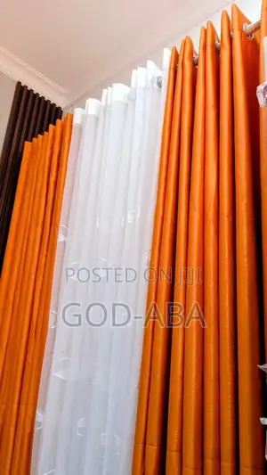 Pazia Nzito Colored Decoration