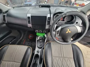 Mitsubishi Outlander 2006 Blue