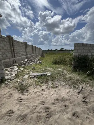 Kiwanja Kinauzwa Gezaulole Kigamboni