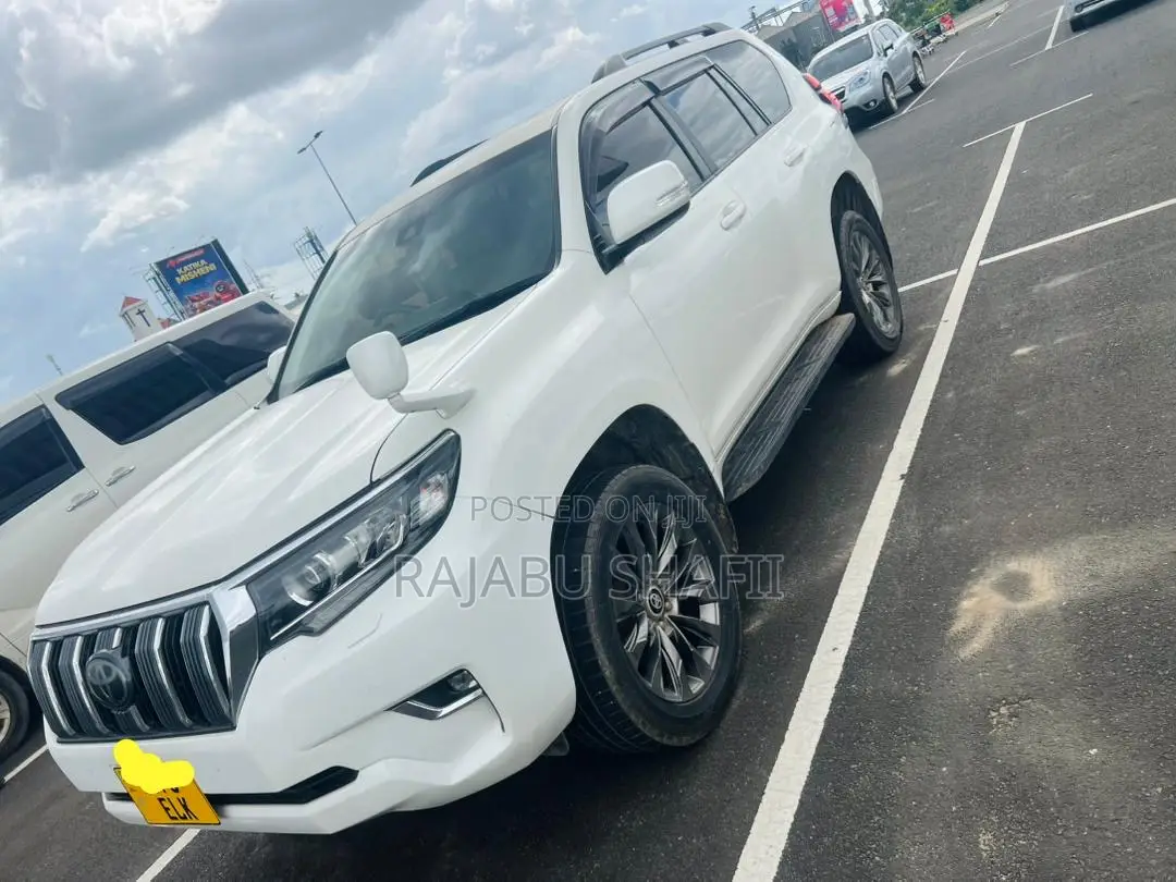 Toyota Land Cruiser Prado 2.7 2020 White