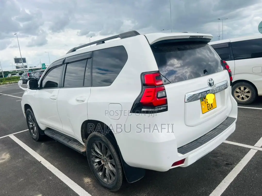 Toyota Land Cruiser Prado 2.7 2020 White
