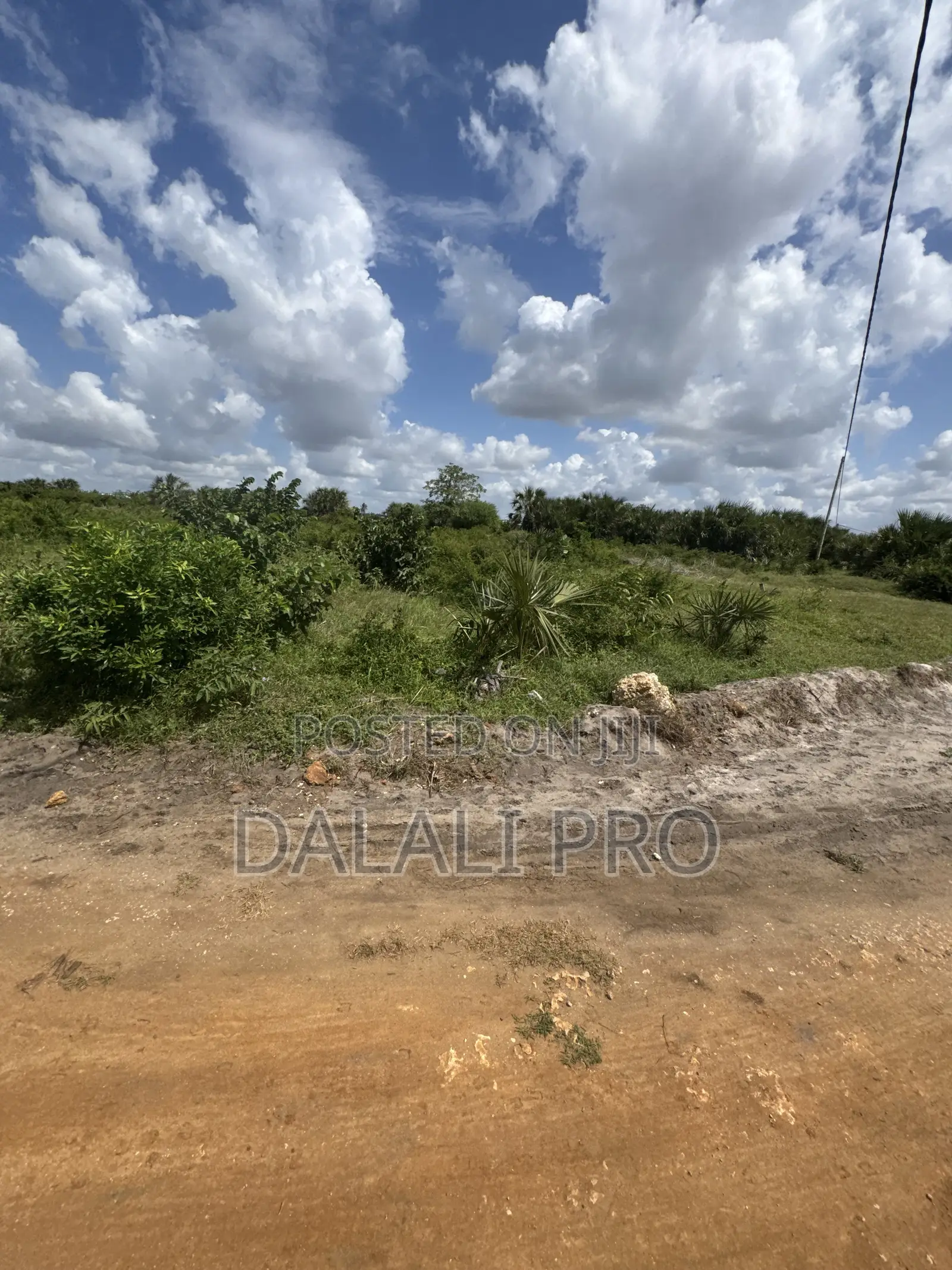 Kiwanja Kinauzwa Gezaulole Kigamboni