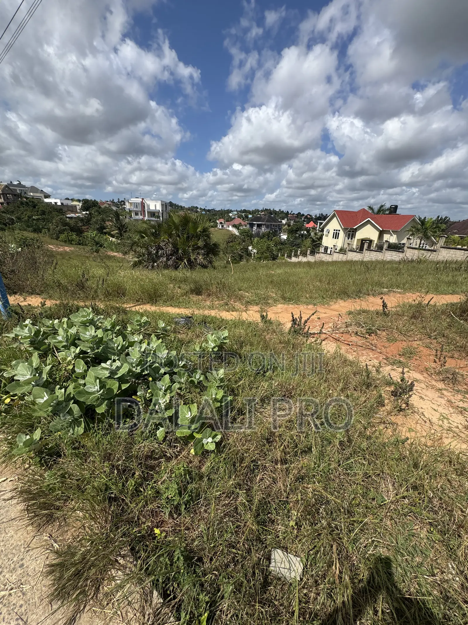 Kiwanja Kinauzwa Chekechea Kigamboni