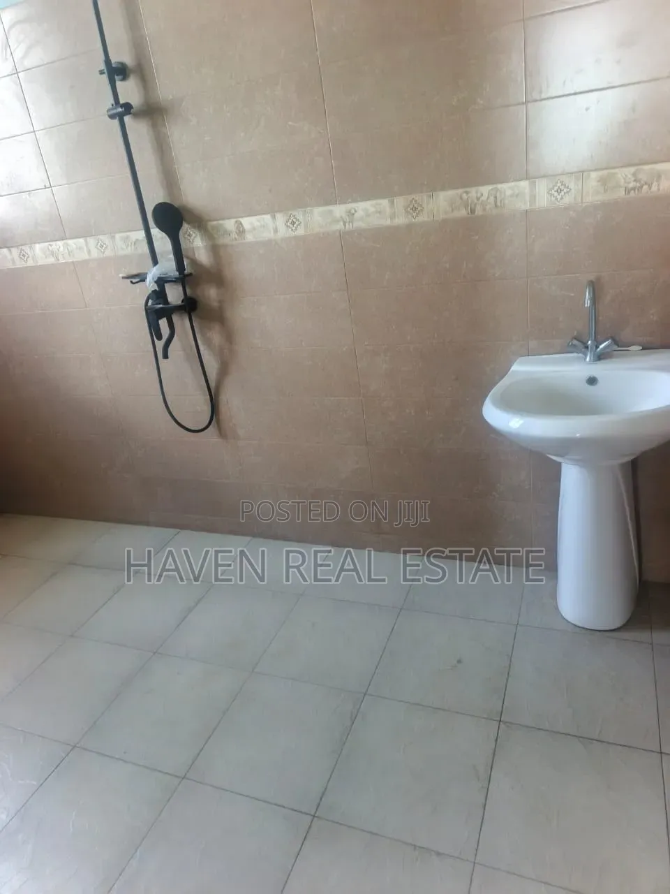 4bdrm House in Msisi for sale