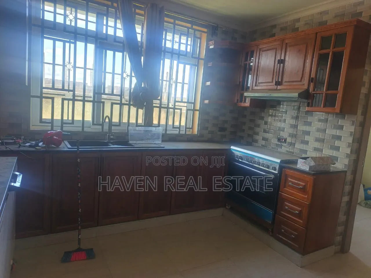 4bdrm House in Msisi for sale