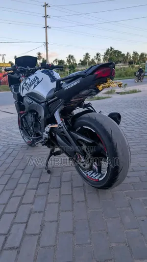 Yamaha DT125 2025 Black
