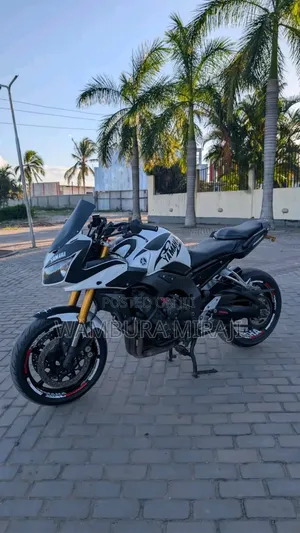 Yamaha DT125 2025 Black