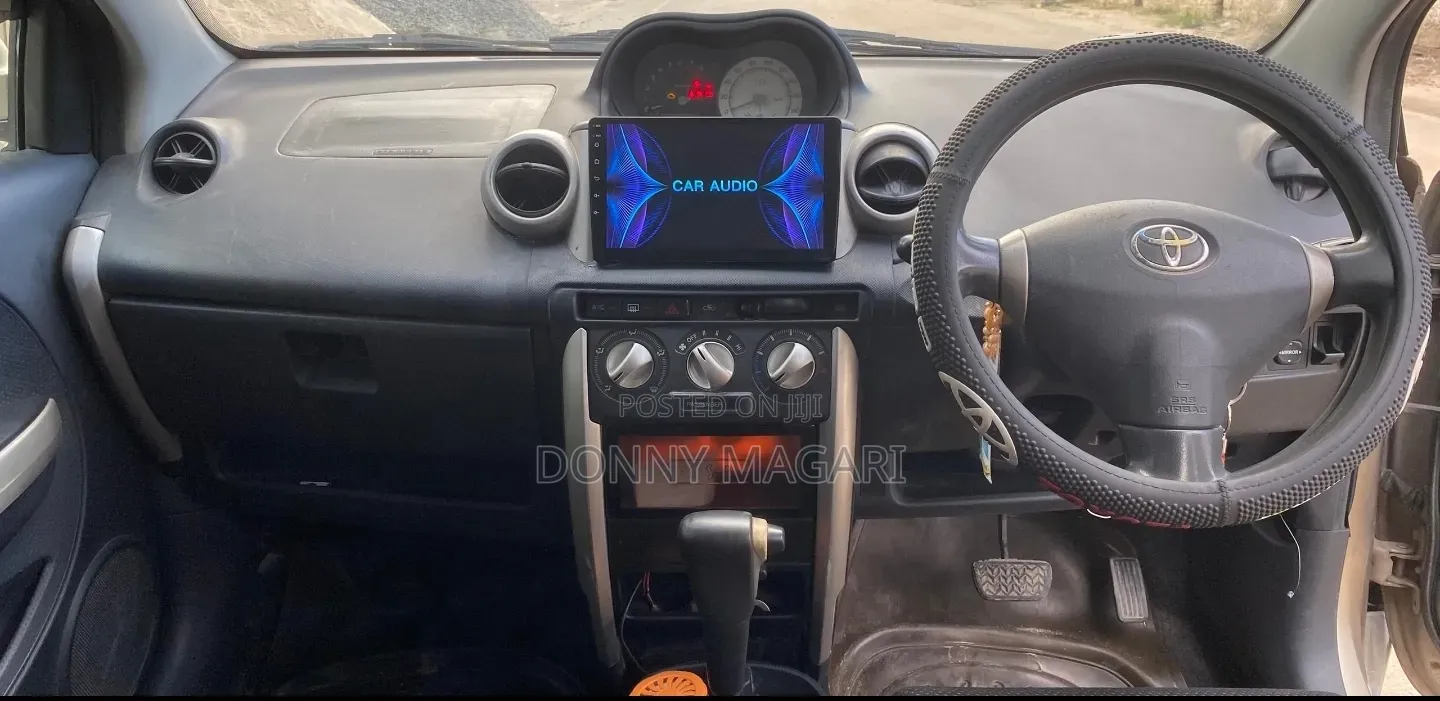 Toyota IST 2004 Gold