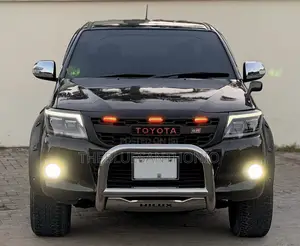 Toyota Hilux 2013 Black