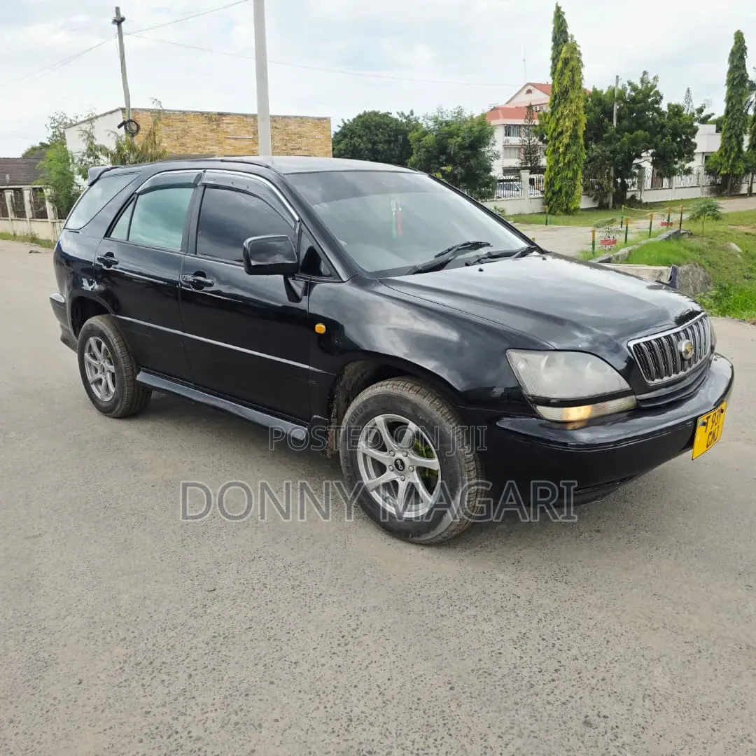 Toyota Harrier 2002 Black