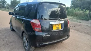 Toyota Ractis 2007 Black