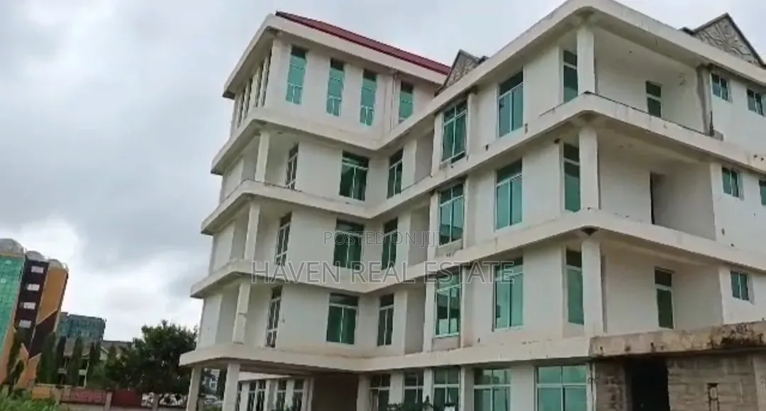 Jengo La Hotel Linauzwa Dodoma