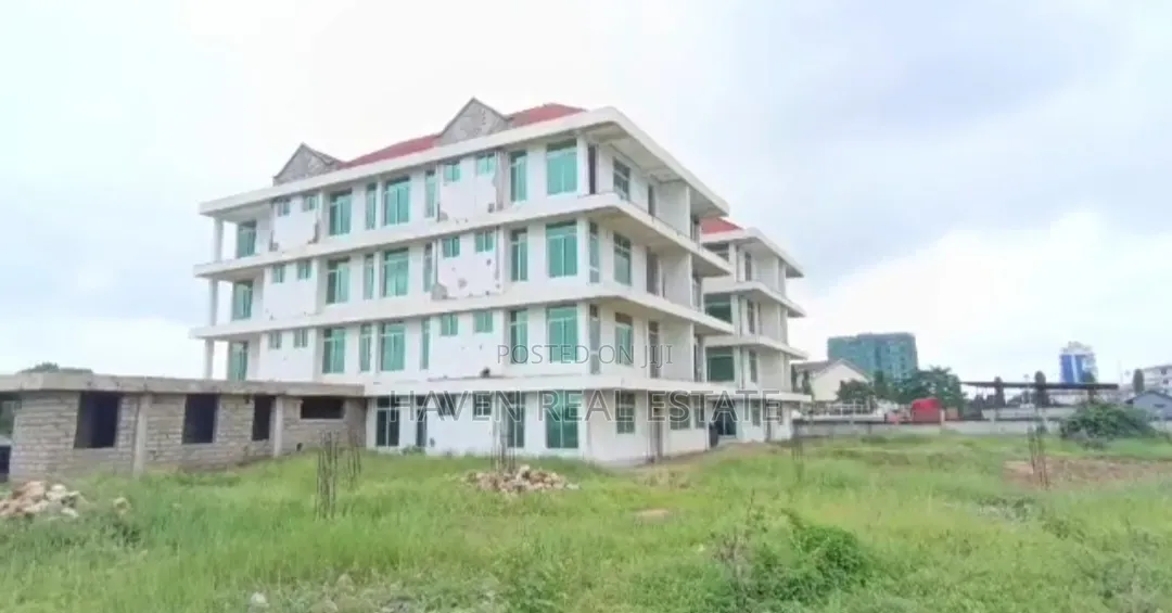 Jengo La Hotel Linauzwa Dodoma