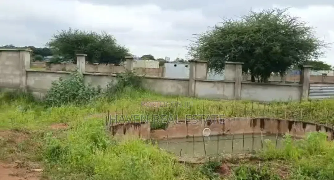 Jengo La Hotel Linauzwa Dodoma