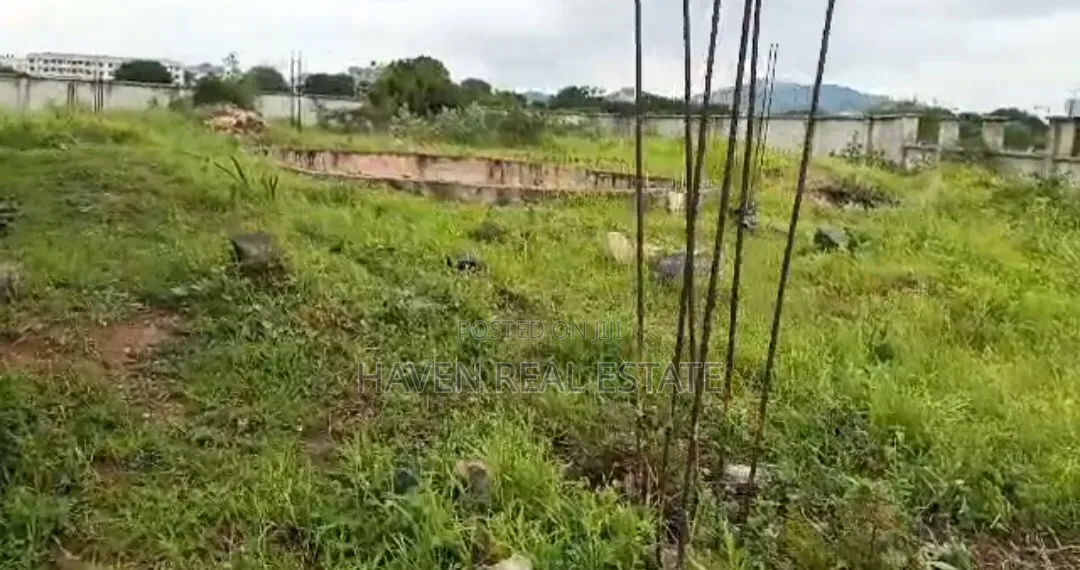 Jengo La Hotel Linauzwa Dodoma