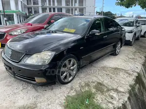 Toyota Crown 2004 Black