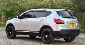 Nissan Dualis 2010 Silver