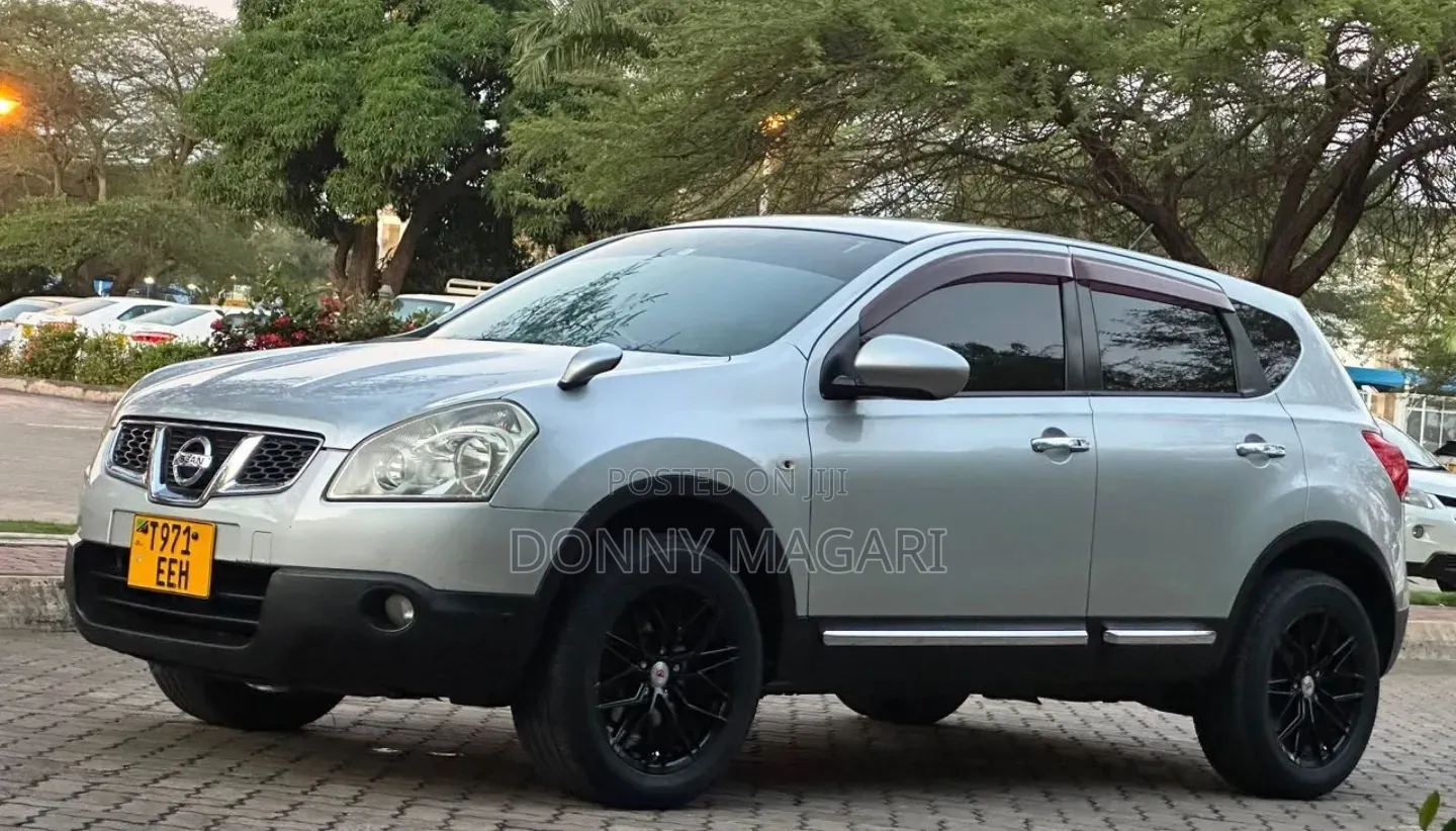 Nissan Dualis 2010 Silver