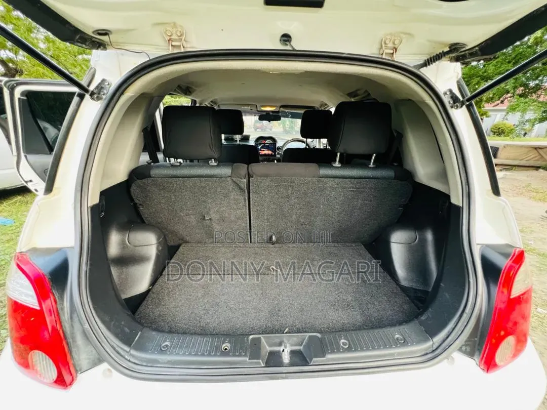 Toyota IST 2005 White