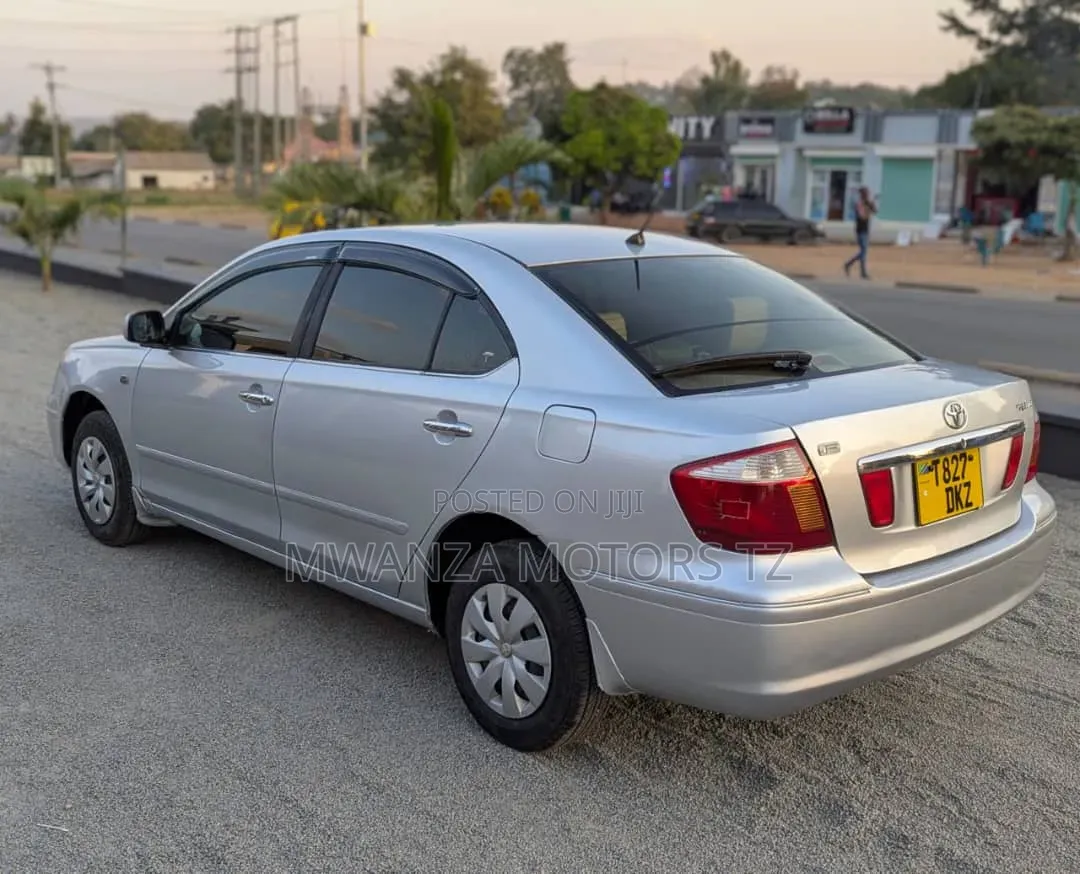 Toyota Premio 2004 Silver