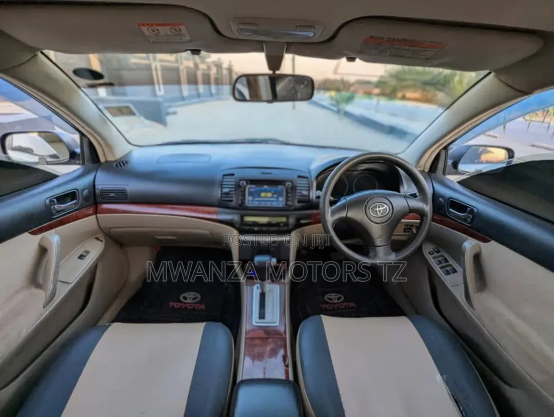 Toyota Premio 2004 Silver
