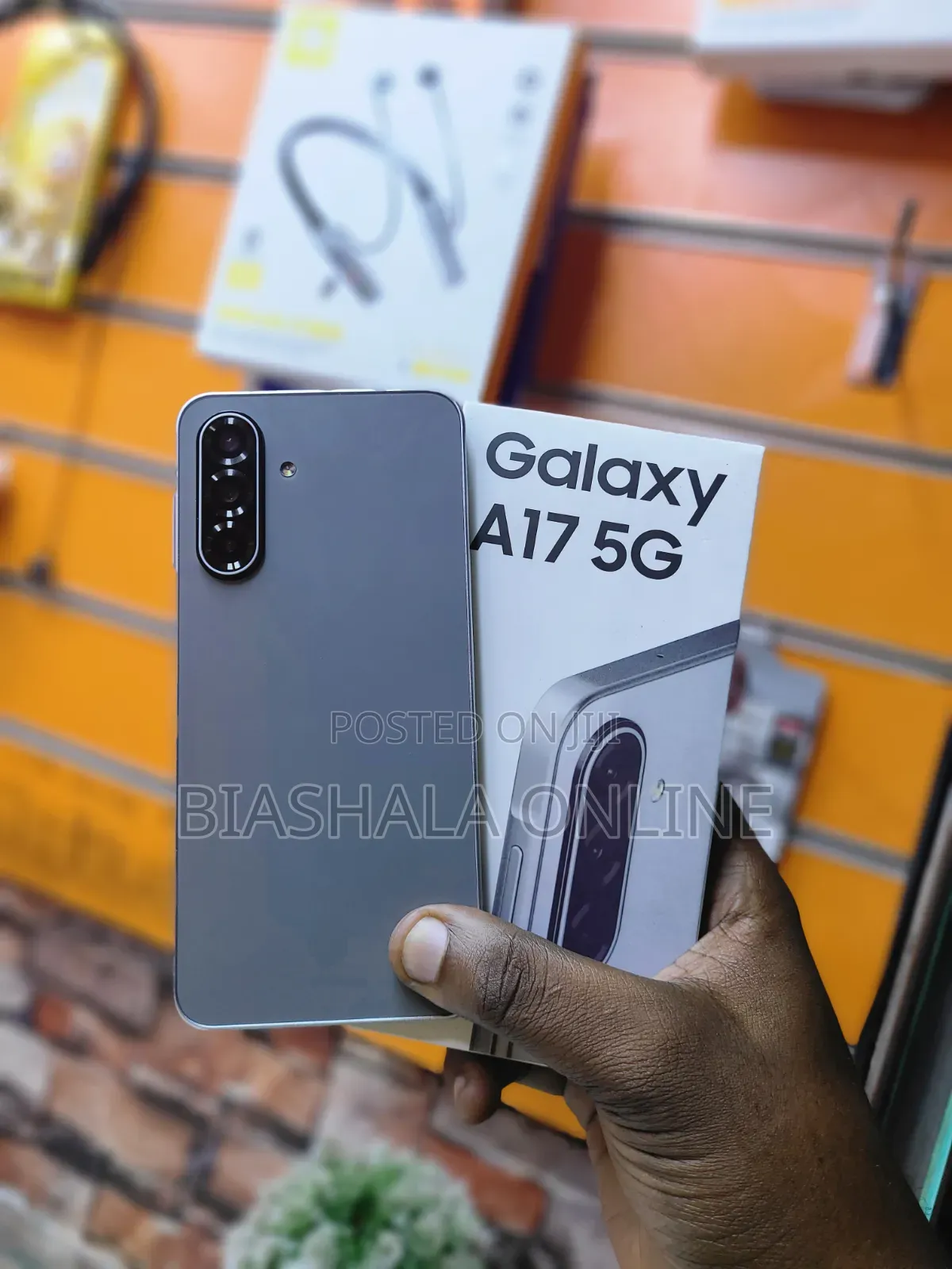 New Samsung Galaxy A17 5G 128 GB Gray