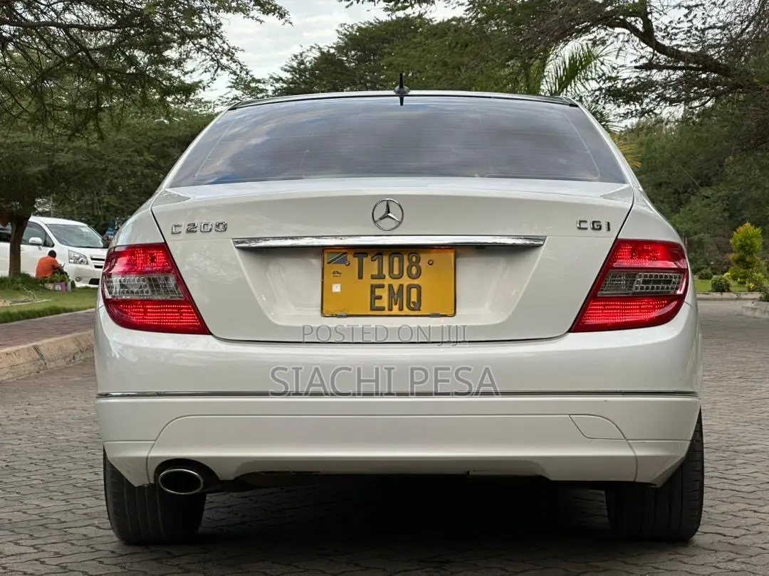 Mercedes-Benz C-Class 2010 White