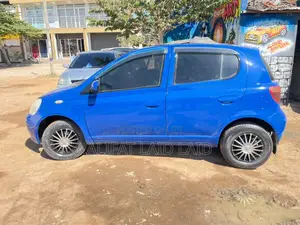 Toyota Vitz 1.0 FWD 5dr 2004 Blue
