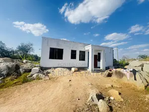 2bdrm House in Mkolani for sale