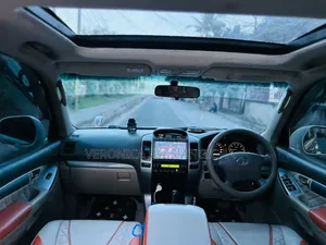 Toyota Land Cruiser Prado 2004 White