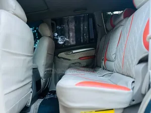 Toyota Land Cruiser Prado 2004 White