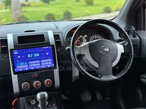 Nissan X-Trail 2012