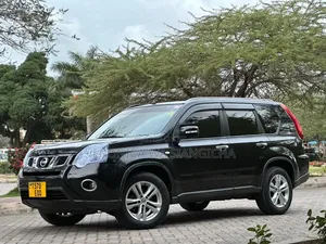 Nissan X-Trail 2012