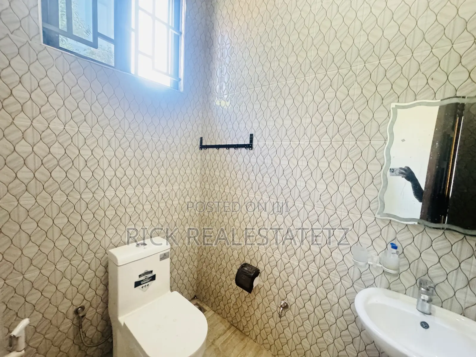2bdrm Apartment in Kiseke for rent