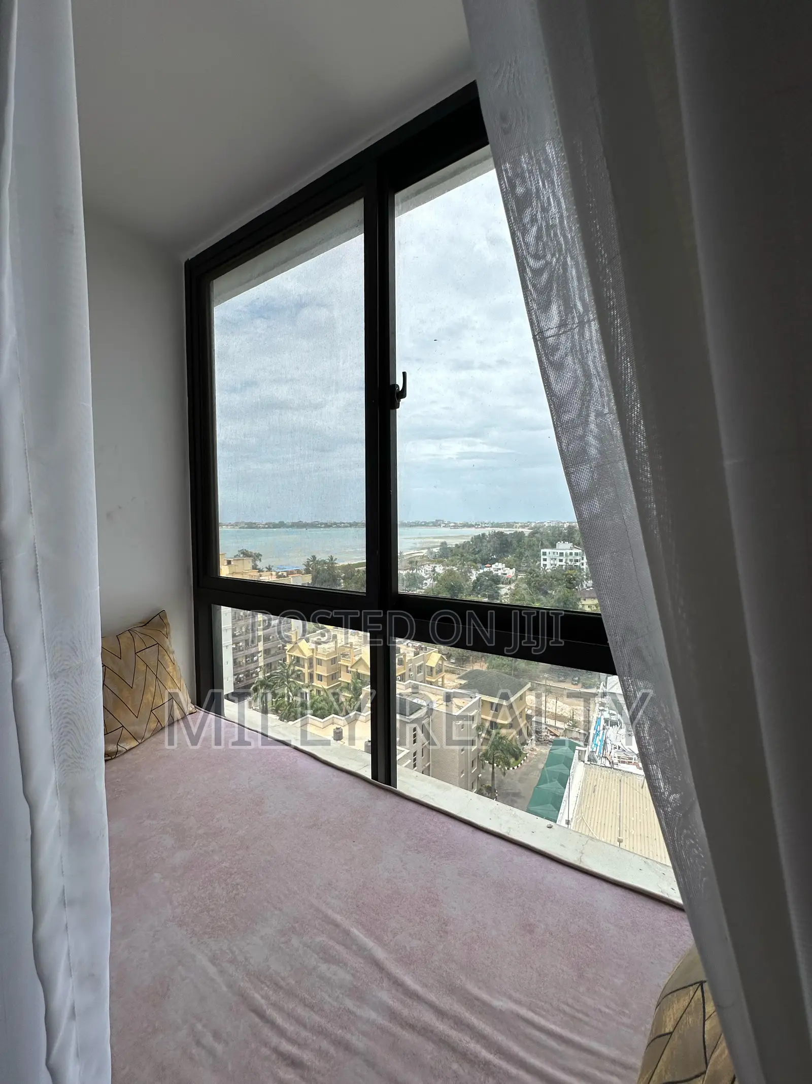 3bdrm Apartment in Palm Village for sale