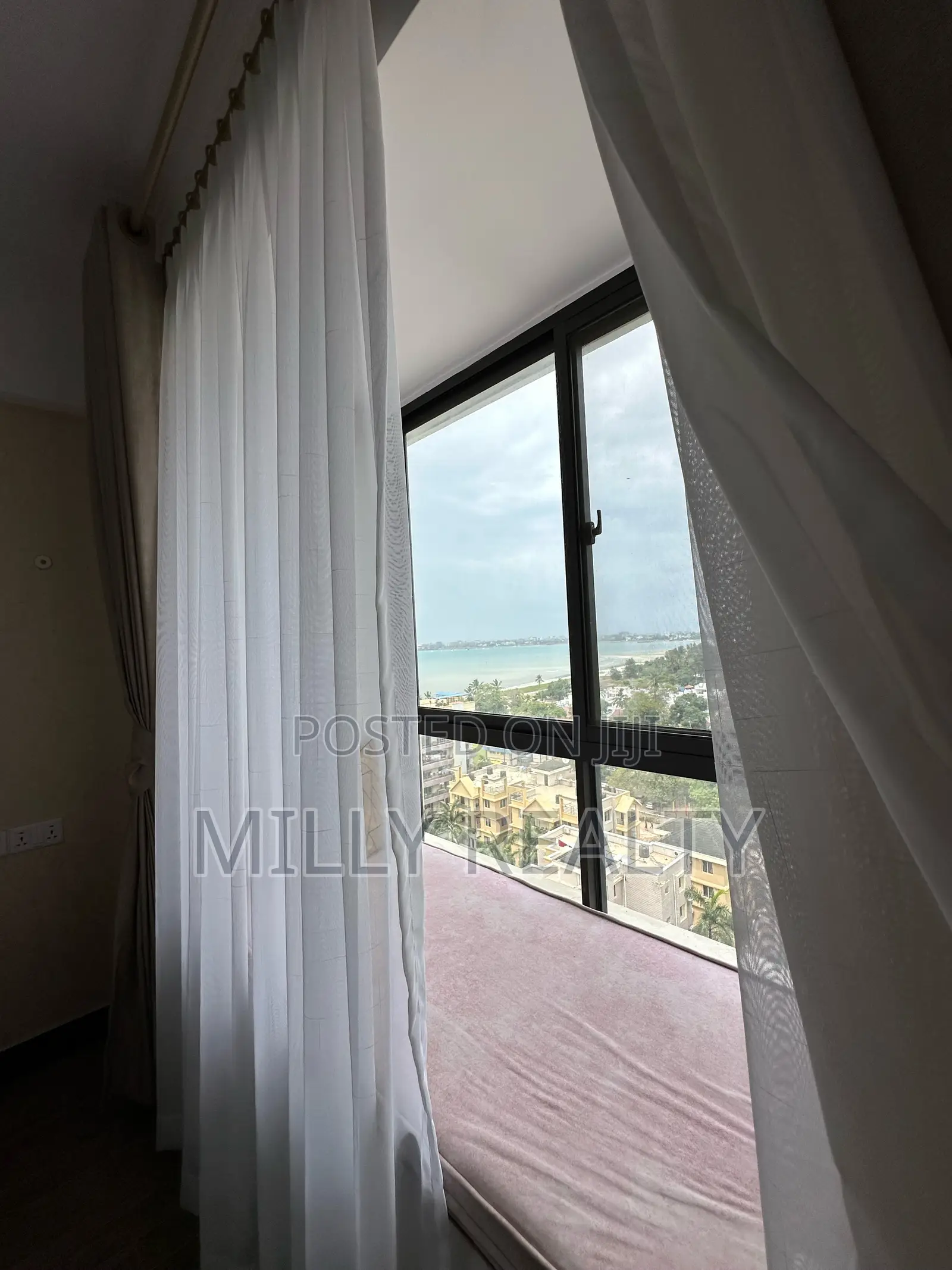 3bdrm Apartment in Palm Village for sale