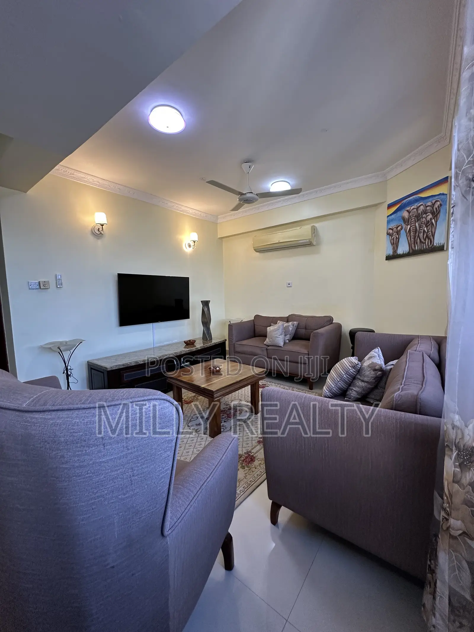 4bdrm Duplex in Apartment Upanga for sale