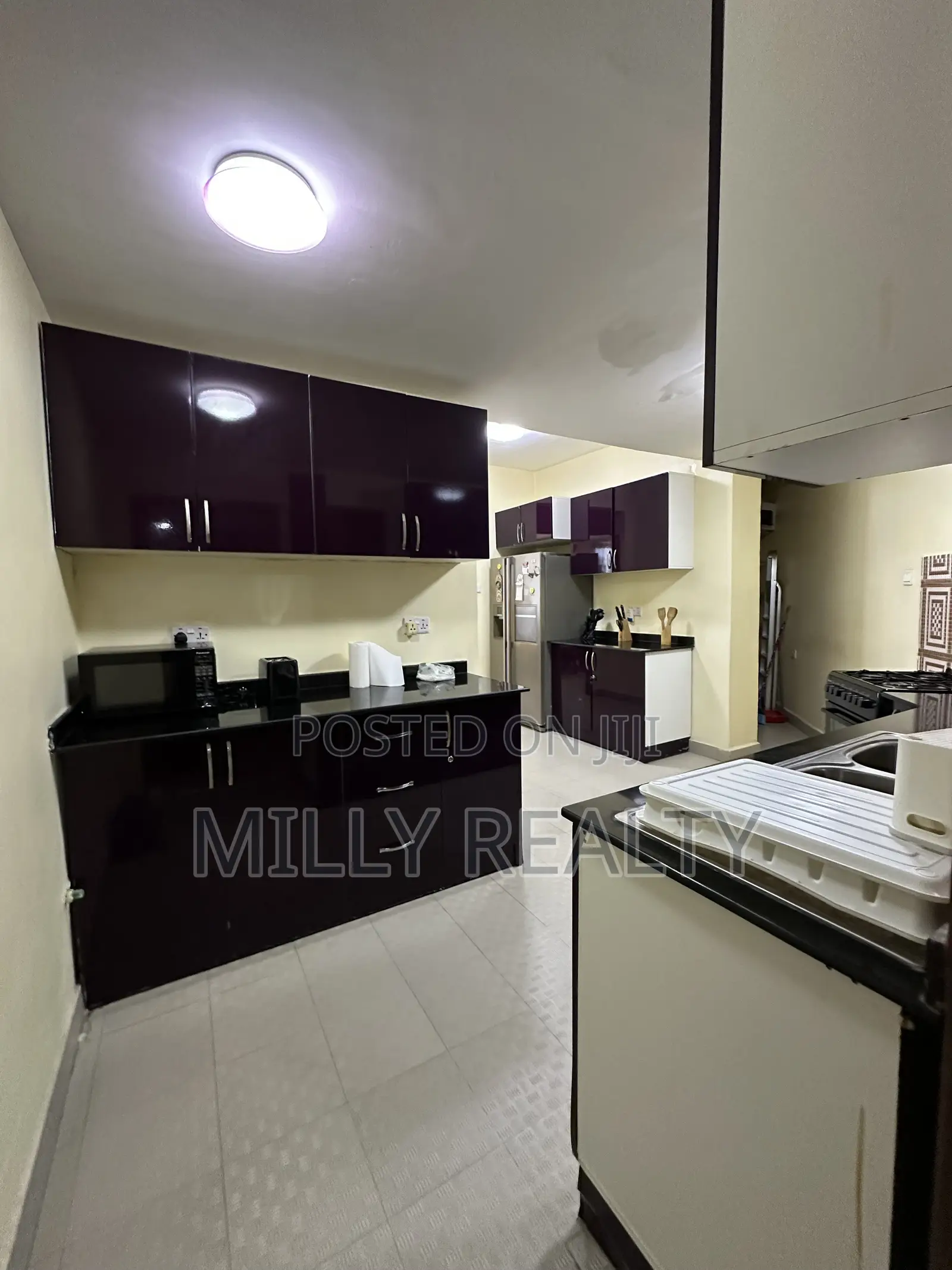 4bdrm Duplex in Apartment Upanga for sale