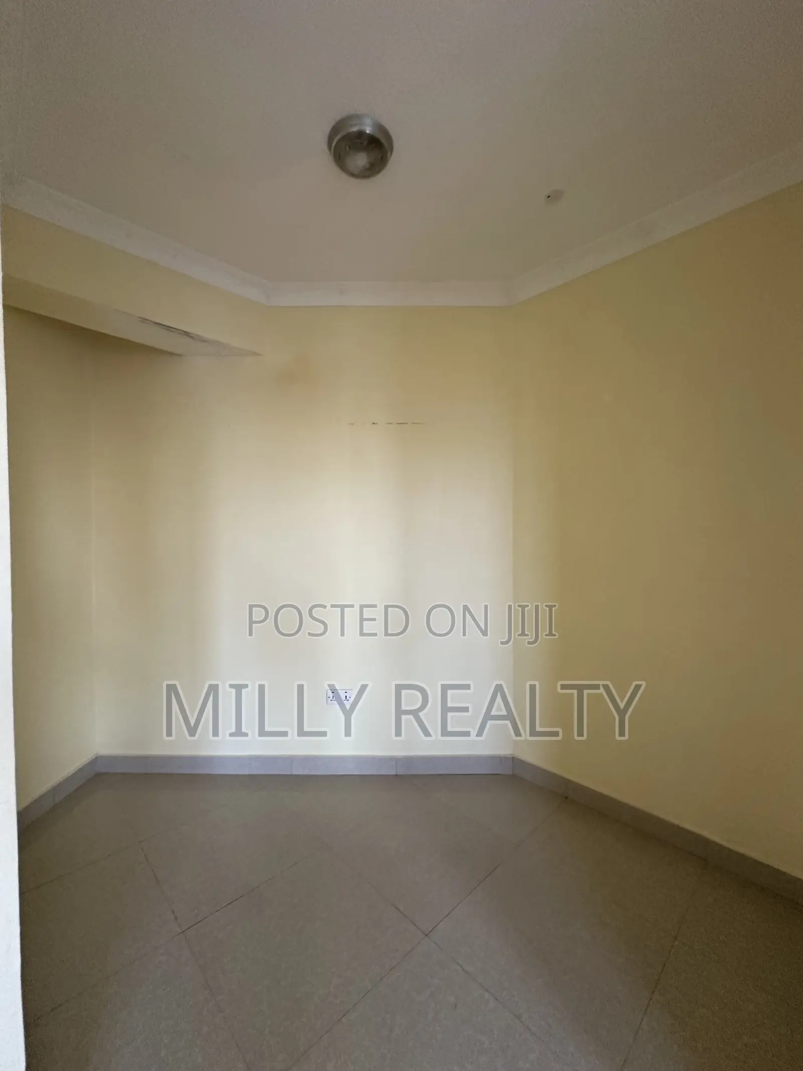 4bdrm Duplex in Apartment Upanga for sale
