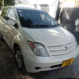 Toyota IST 2001 Pearl