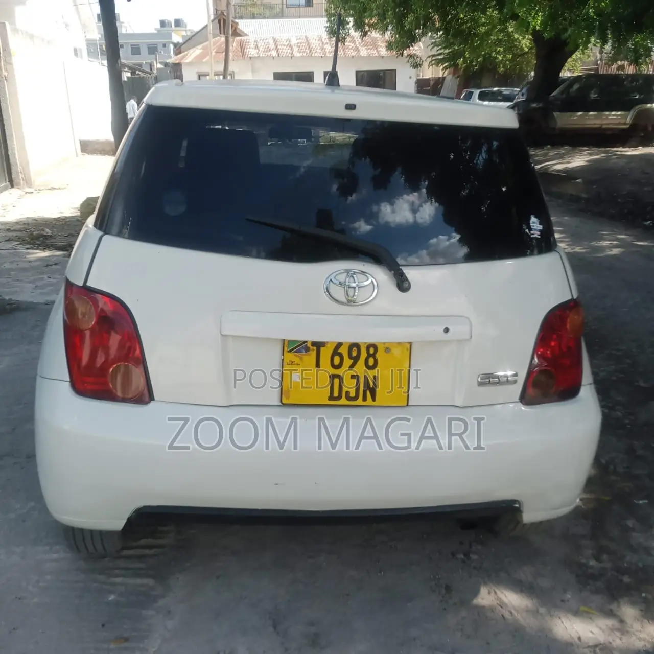 Toyota IST 2001 Pearl