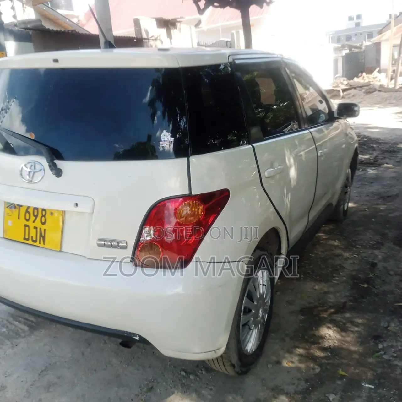 Toyota IST 2001 Pearl