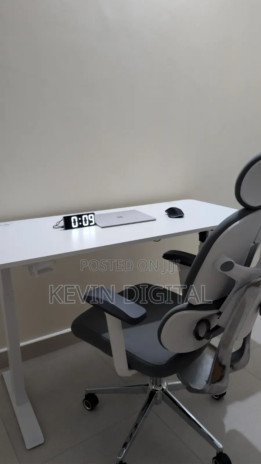 Table Digital Watch